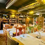 Osteria Pozzo Hotel *